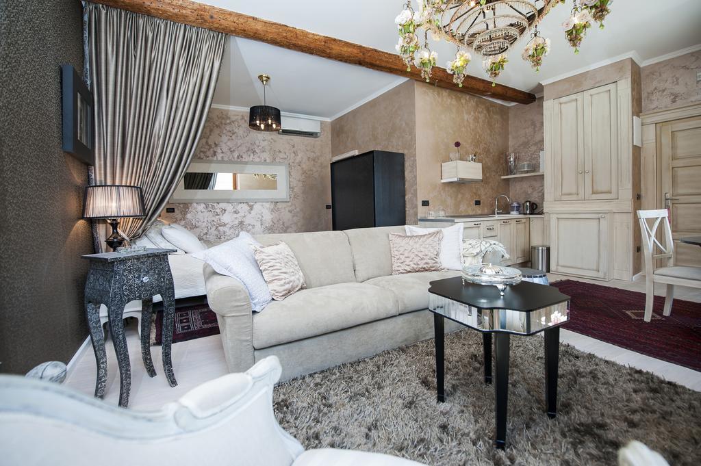 Apartment Piazza Ровин Екстериор снимка